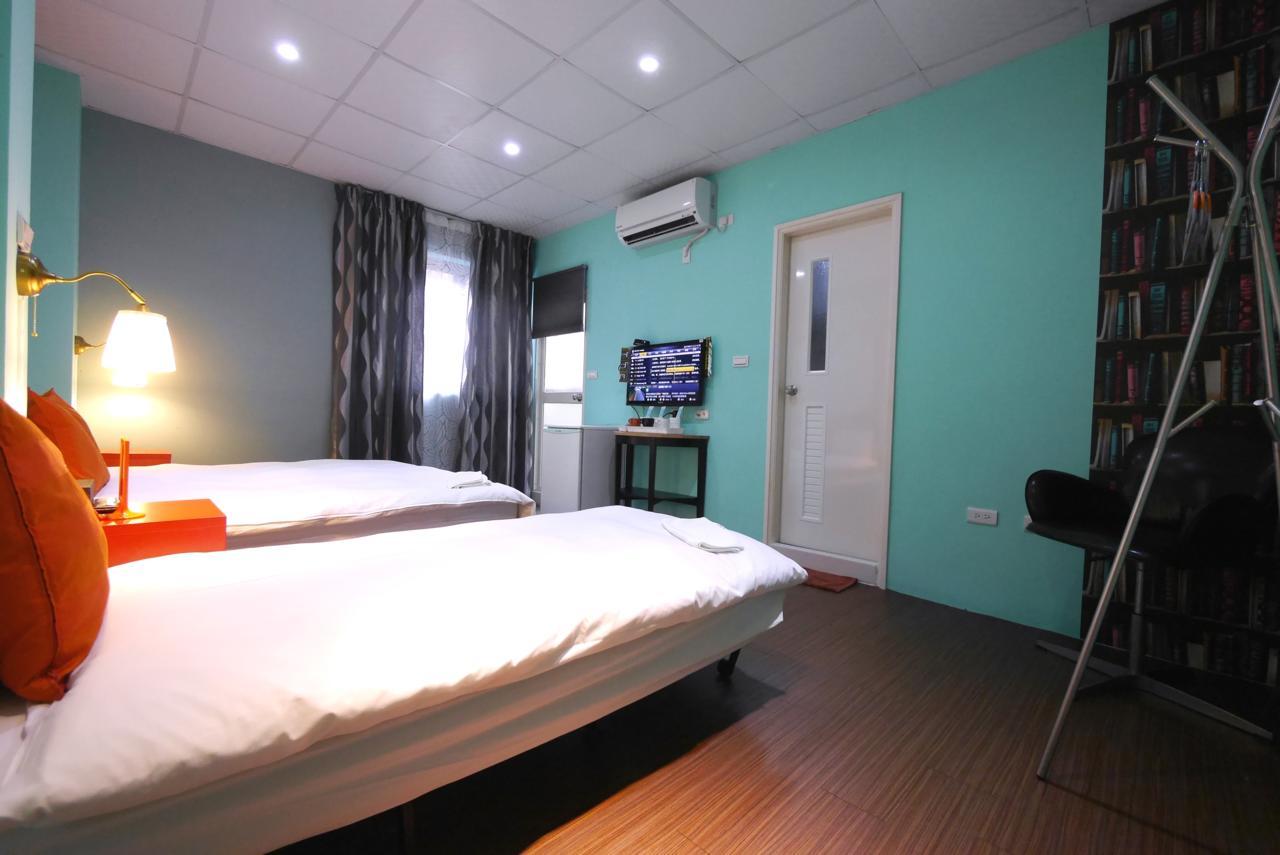 Luca Hotel Taichung Esterno foto