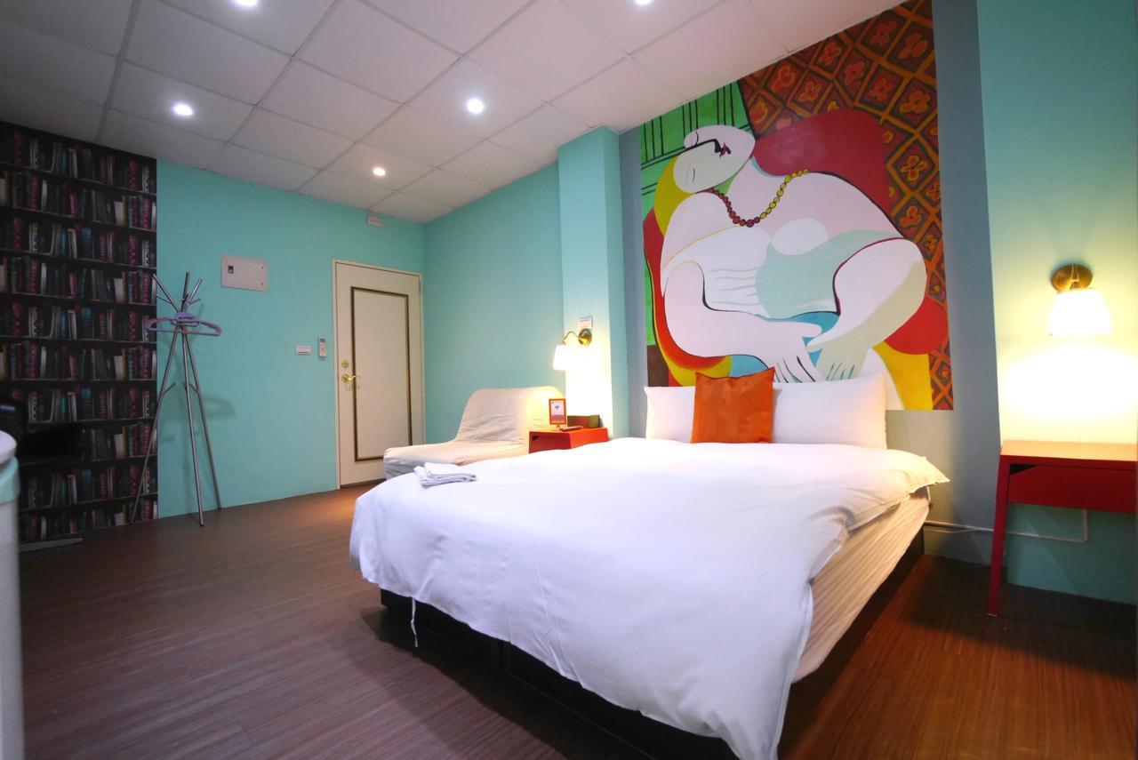 Luca Hotel Taichung Esterno foto