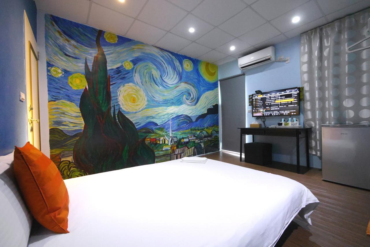 Luca Hotel Taichung Esterno foto