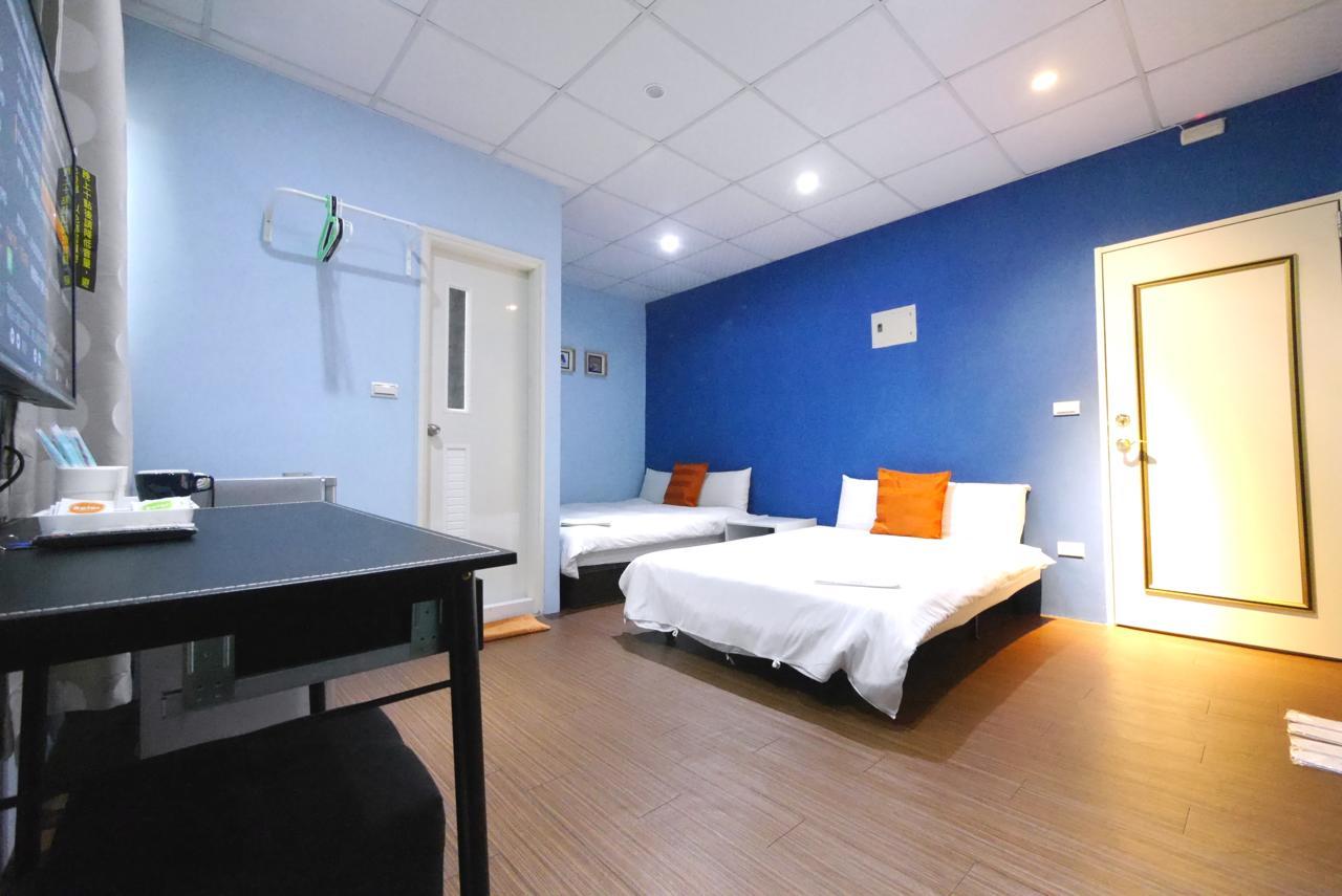 Luca Hotel Taichung Esterno foto